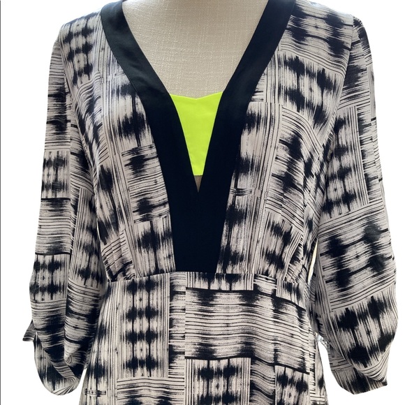 🎉HP🎉NWT BCBG Maxazria “Edyth” Dress - Picture 3 of 16